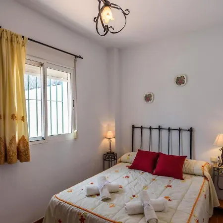 Cortijo Los Naranjos Frigiliana by Ruralidays-2